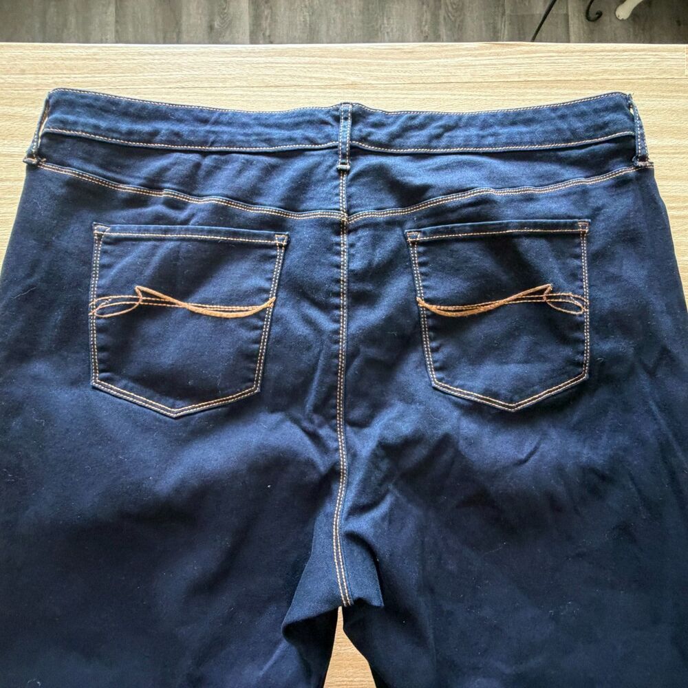 Gloria Vanderbilt Skinny Jegging Dark Wash Stretch Jeans Plus Size 22W - Picture 6 of 8